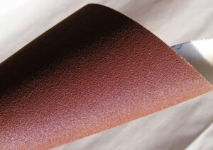 Giấy nhám chà gỗ